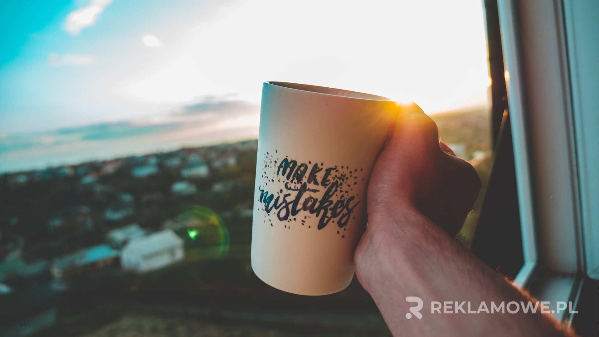 Błędy przy zamawianiu kubków reklamowych