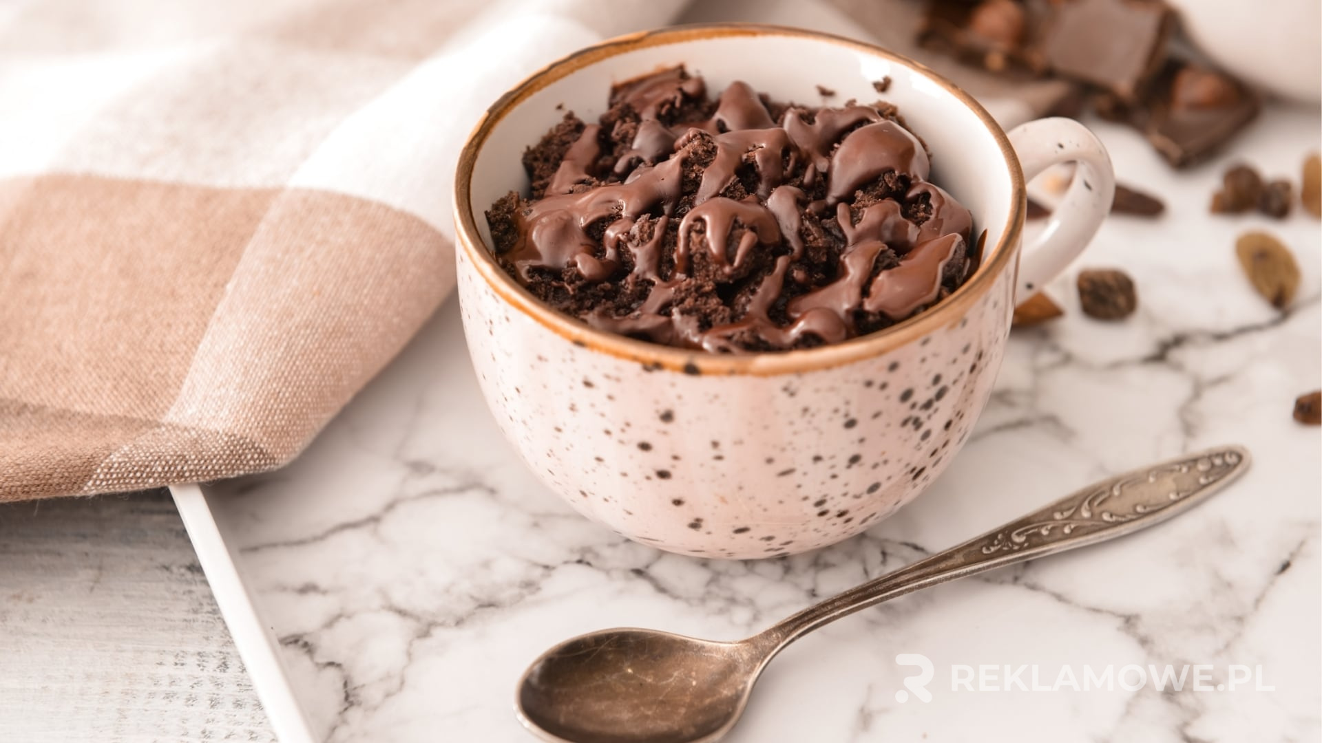 Innowacyjne kubki reklamowe z unikalnymi wzorami