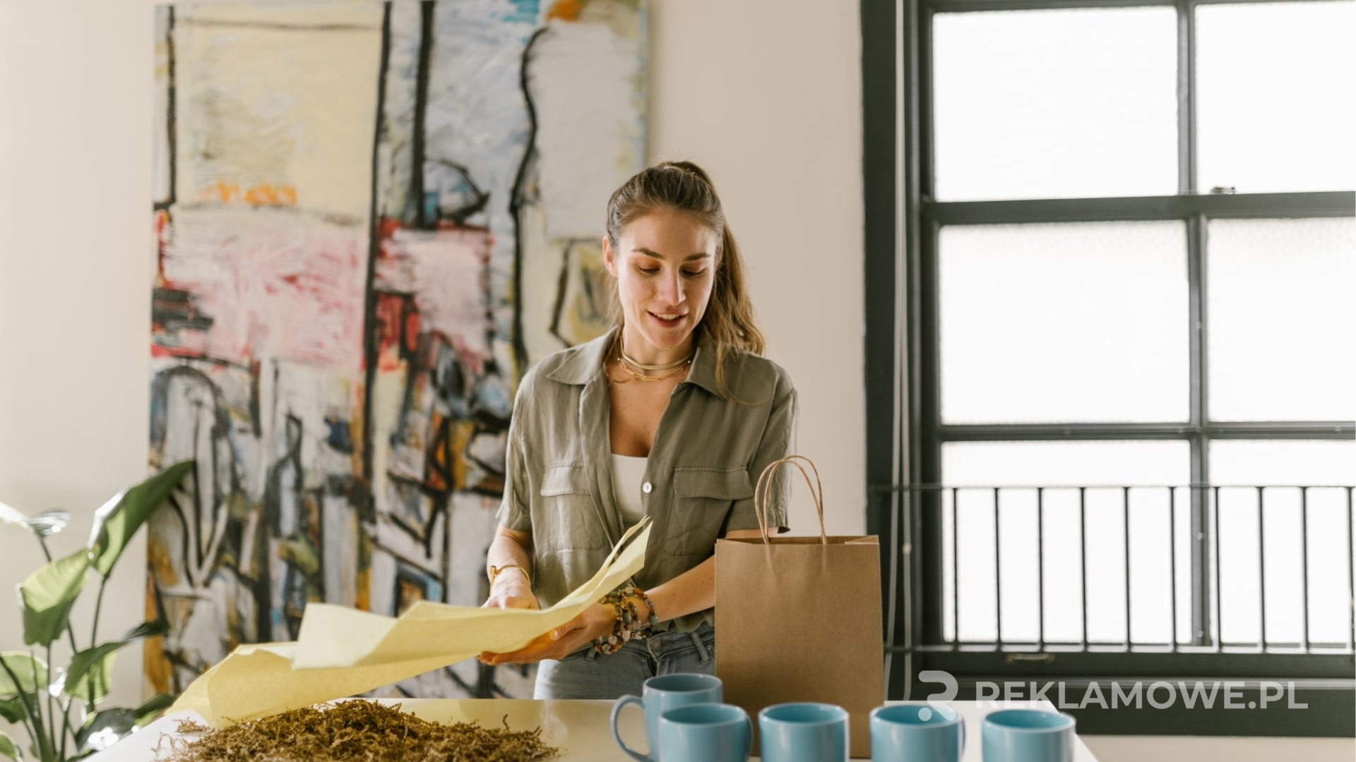 Kubek reklamowy na promocji eventu