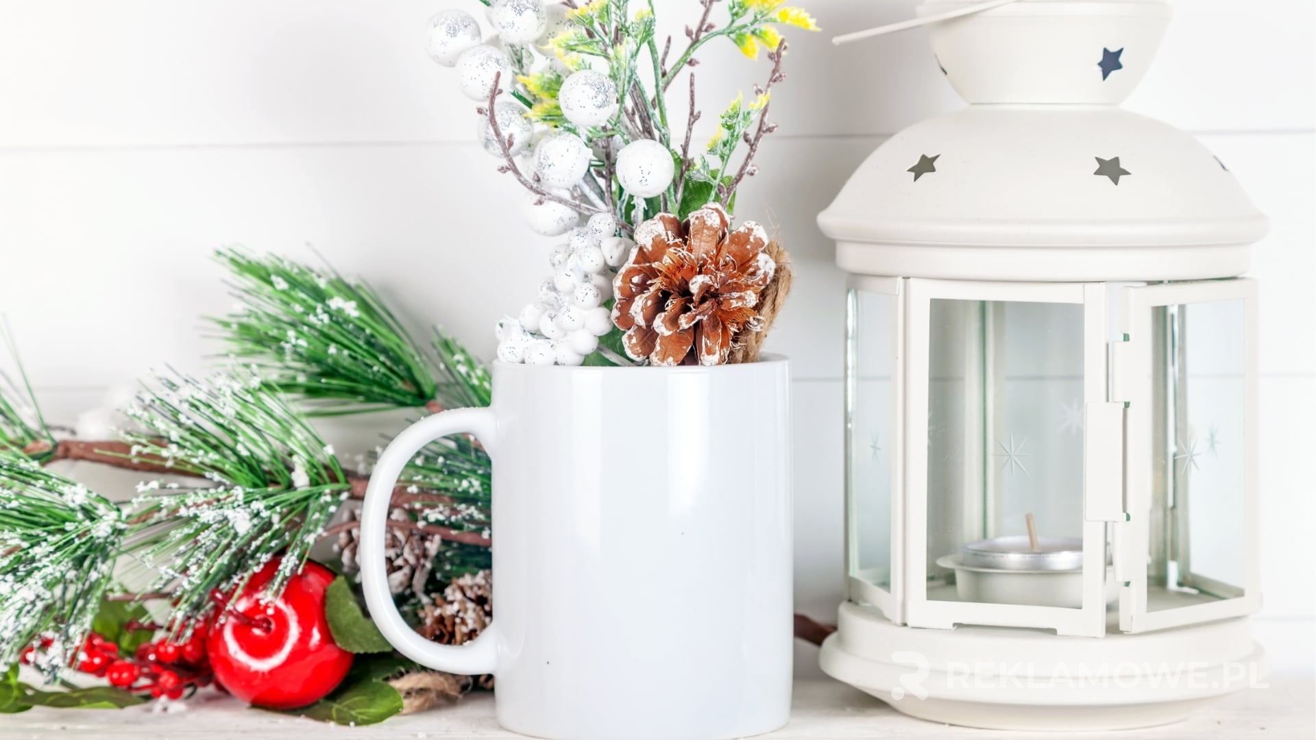 Stare kubki reklamowe gotowe do recyklingu